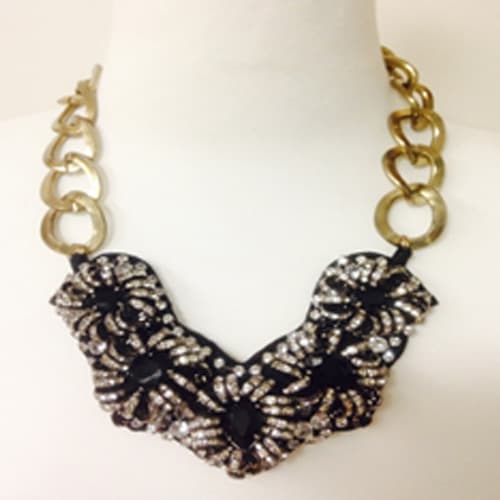 CRYSTAL AND LEATHER BEADING NECKLACE